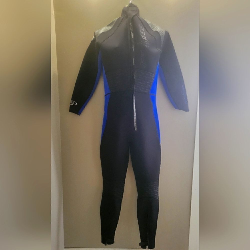 Sequest Full Body Wetsuit-Small - Picture 6 of 8